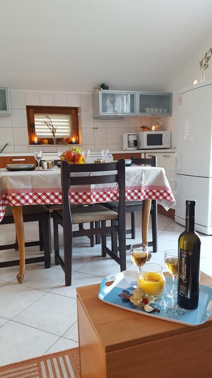 Apartment Ana Kali Esterno foto